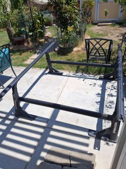 Yakima HD truck rack with side bars