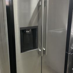 Refrigerator Stainless Side By Side Great Deal! Take It Today Pay Later Ask For Details