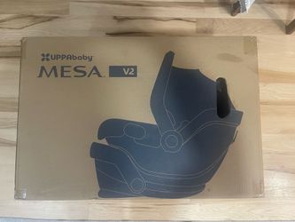 Uppa baby mesa V2 new in box never opened