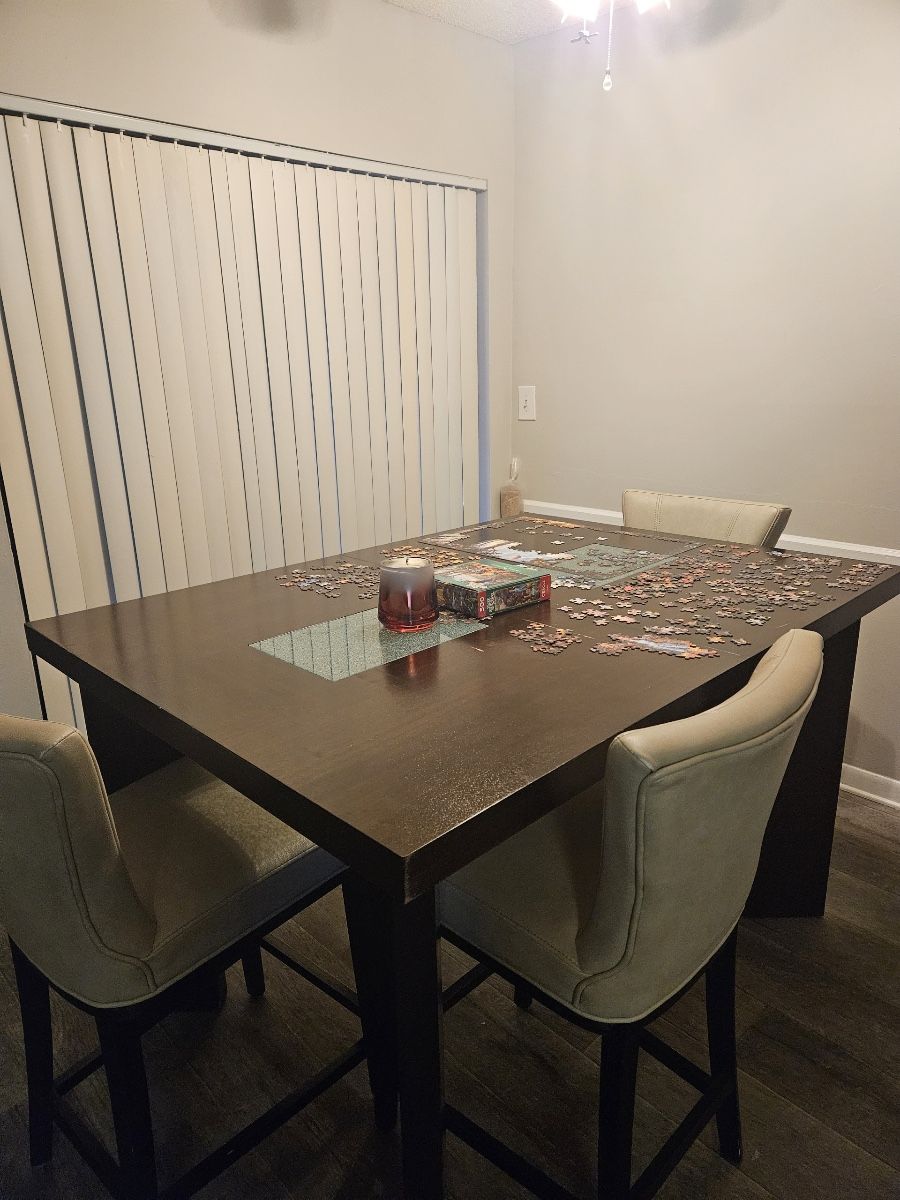 DINING ROOM SET