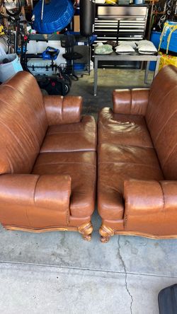Beautiful Brown Leather Sofa & Loveseat Set – Excellent Condition