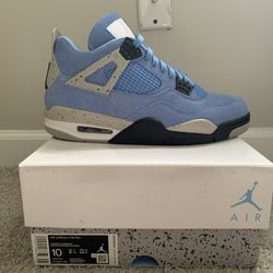 Unc Jordan 4’s 