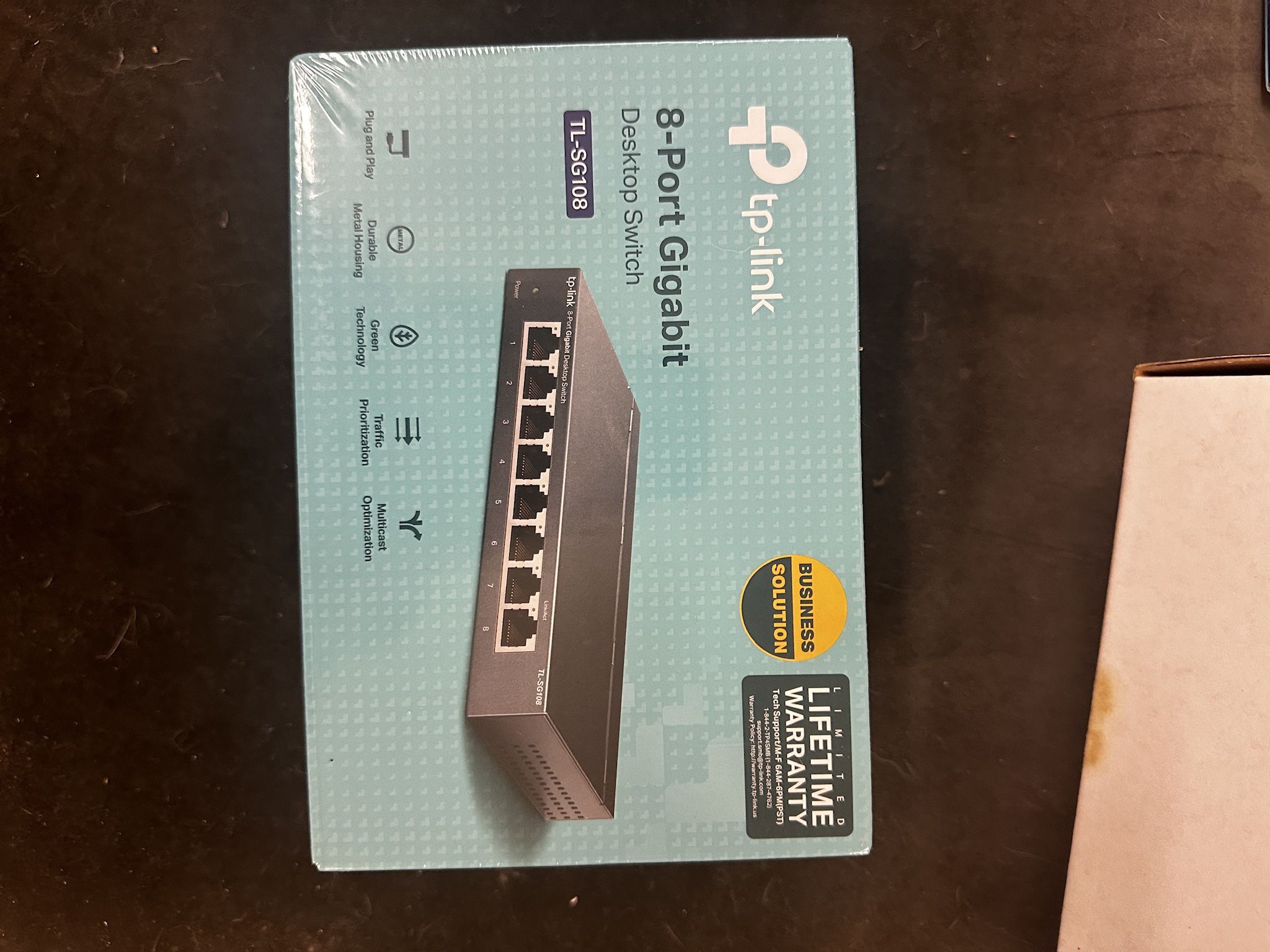 5-Port Gigabit Desktop Switch – Brand New in Box