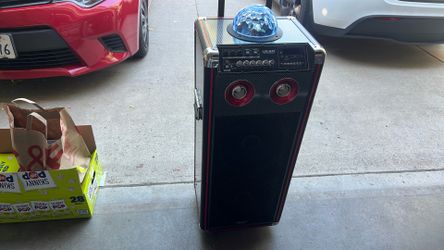 Party Speaker