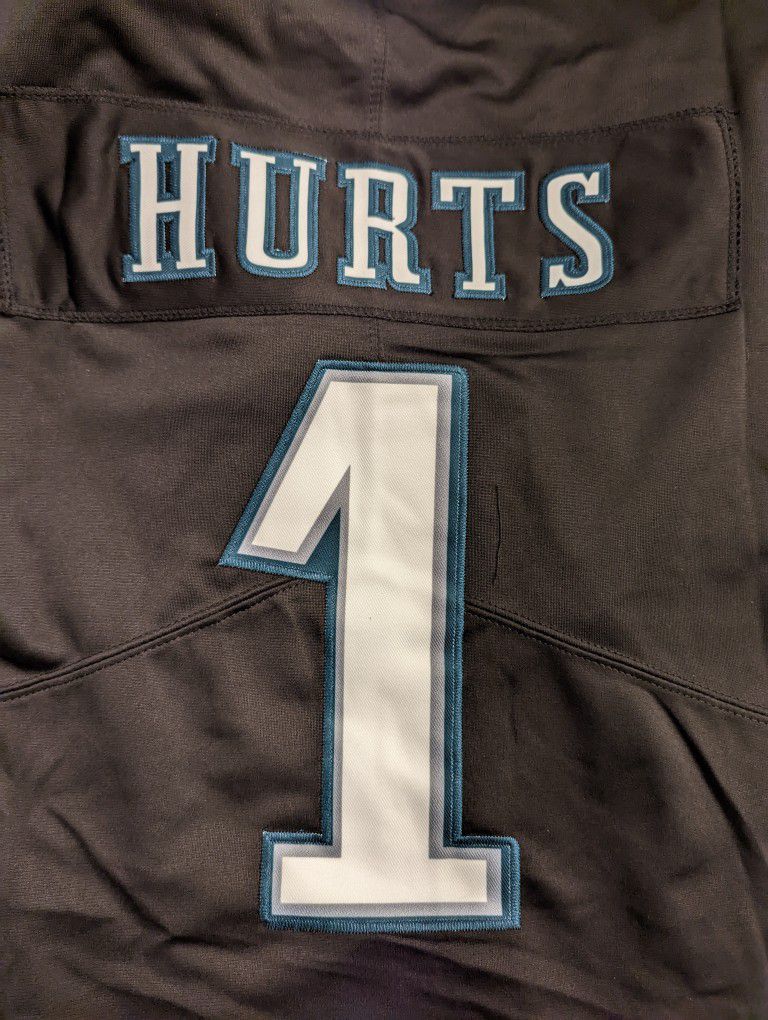 Jalen Hurts Philadelphia Eagles Mens Jersey Size XL for Sale in Montebello,  NY - OfferUp