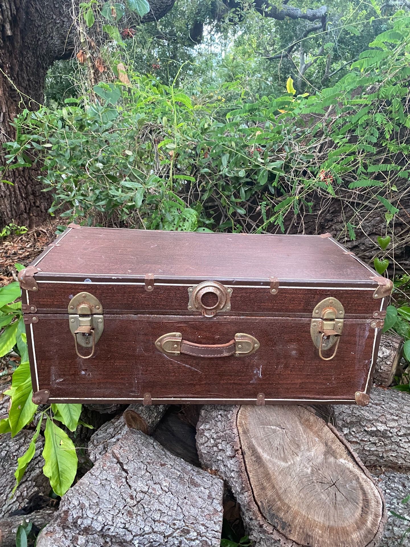 Vintage trunk 30"x16"x12"H