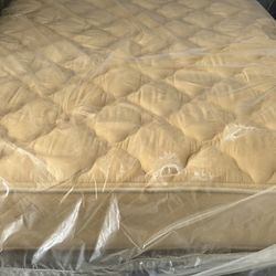 USED QUEEN SIZE MATTRESS ONLY 