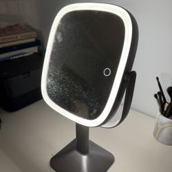 vanity mirror