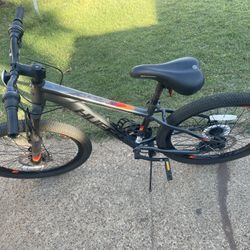 Bisicleta Huffy Scout 24