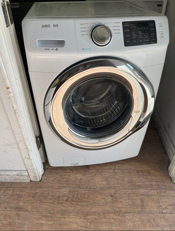 Samsung HE Large Capacity Washer And Gas Dryer 