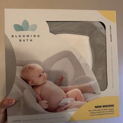 Blooming Baby Bath
