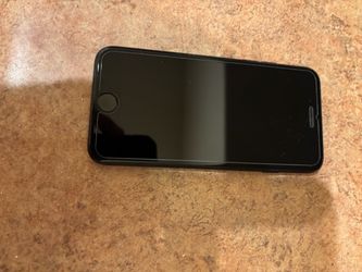 Super Clean IPhone 7.   Price is Firm