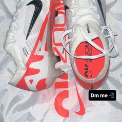 Nike Elite  Size 7