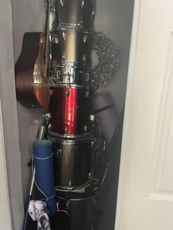 Drum Set W/ Hardware & Cymbals
