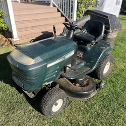Craftsman LT1000 Briggs Vanguard V-twin 19.5HP 42” Lawntractor With Bagger System