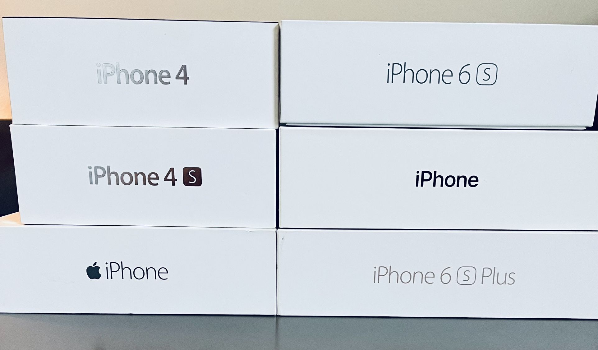 Apple iPhone  Boxes
