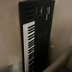 1999 Yamaha Electric Piano 