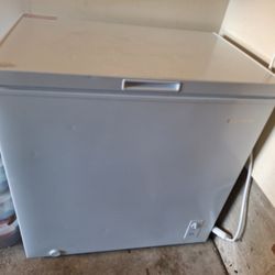 Chest Freezer - 7 Cu. Ft.