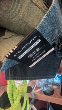 I'm selling these two pants and a hose