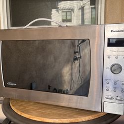 Panasonic Microwave With Owner’s Manual