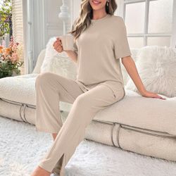 New Beige Ribbed Lounge Set size L