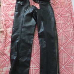 Vanson Leathers Motorcycle Chaps Pants Black Leather Mens 25 USA (37x32.5)