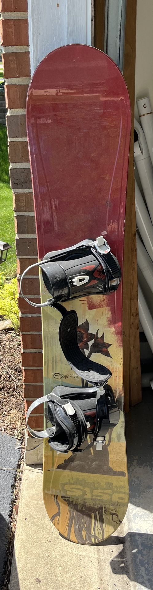 Snowboard 5150 Empress needs bindings