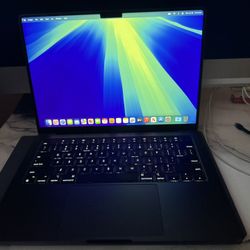 Macbook Pro -14. Inch.  M3 Pro /16Gb /500 Ssd 