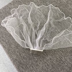 Short Veil  , New , Never Worn 