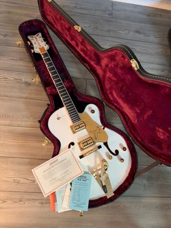 Gretsch Pro Falcon under 1 year old