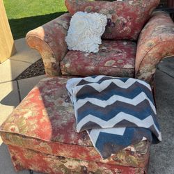 Tufted Arm Chair