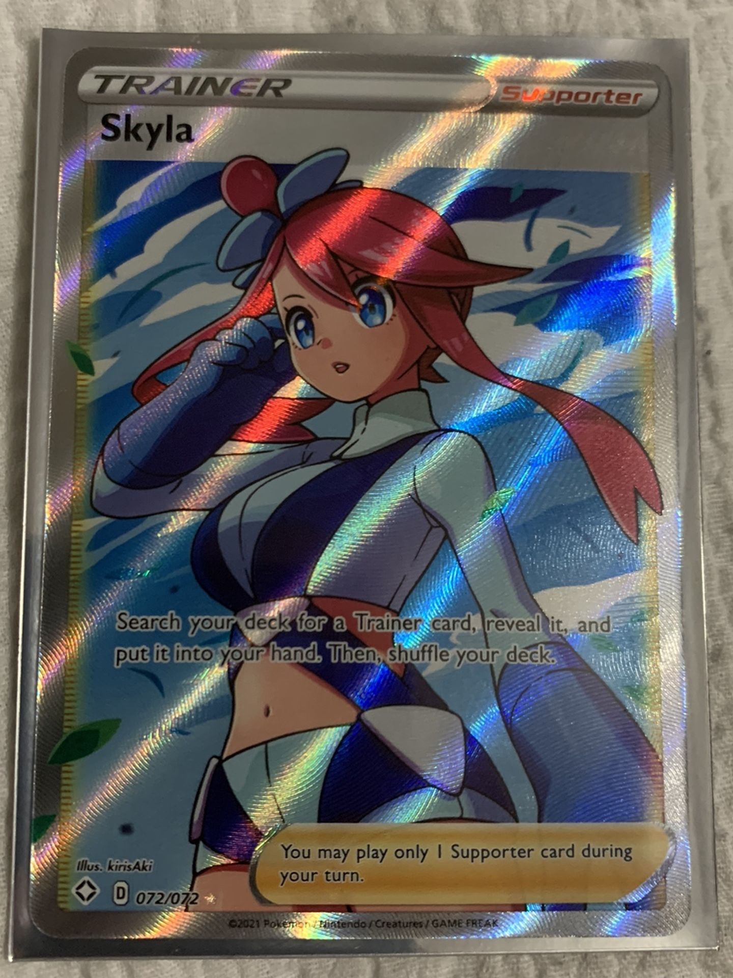 Pokémon Skyla Trainer Card & Alcremie Rainbow Vmax
