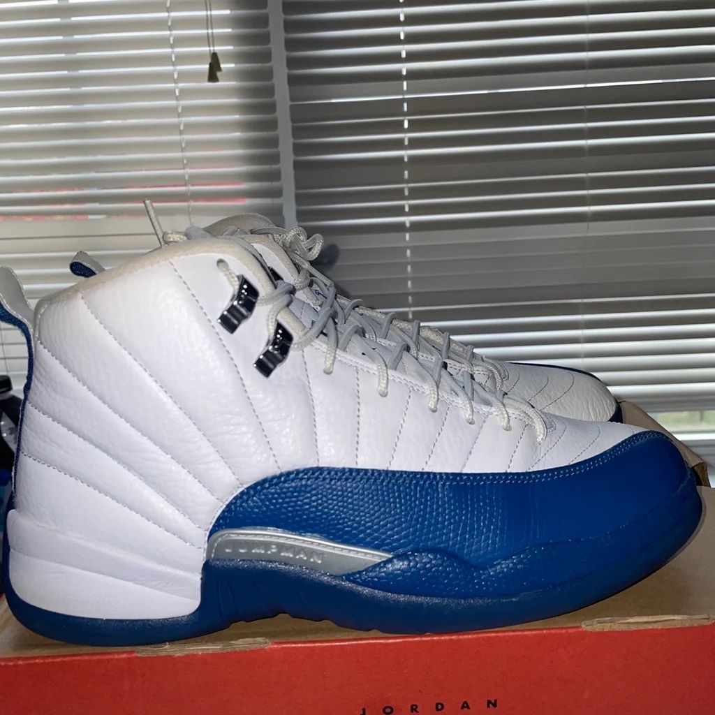 Air Jordan 12 Size 11 French blue Great Condition