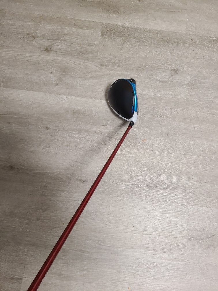Taylor Made Sim Max Driver