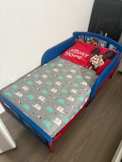 Delta Children Paw Patrol Plastic Toddler Bed
