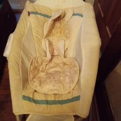 Nice Baby Rocking Bassinet 