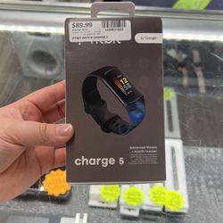 Fitbit Charge 5 