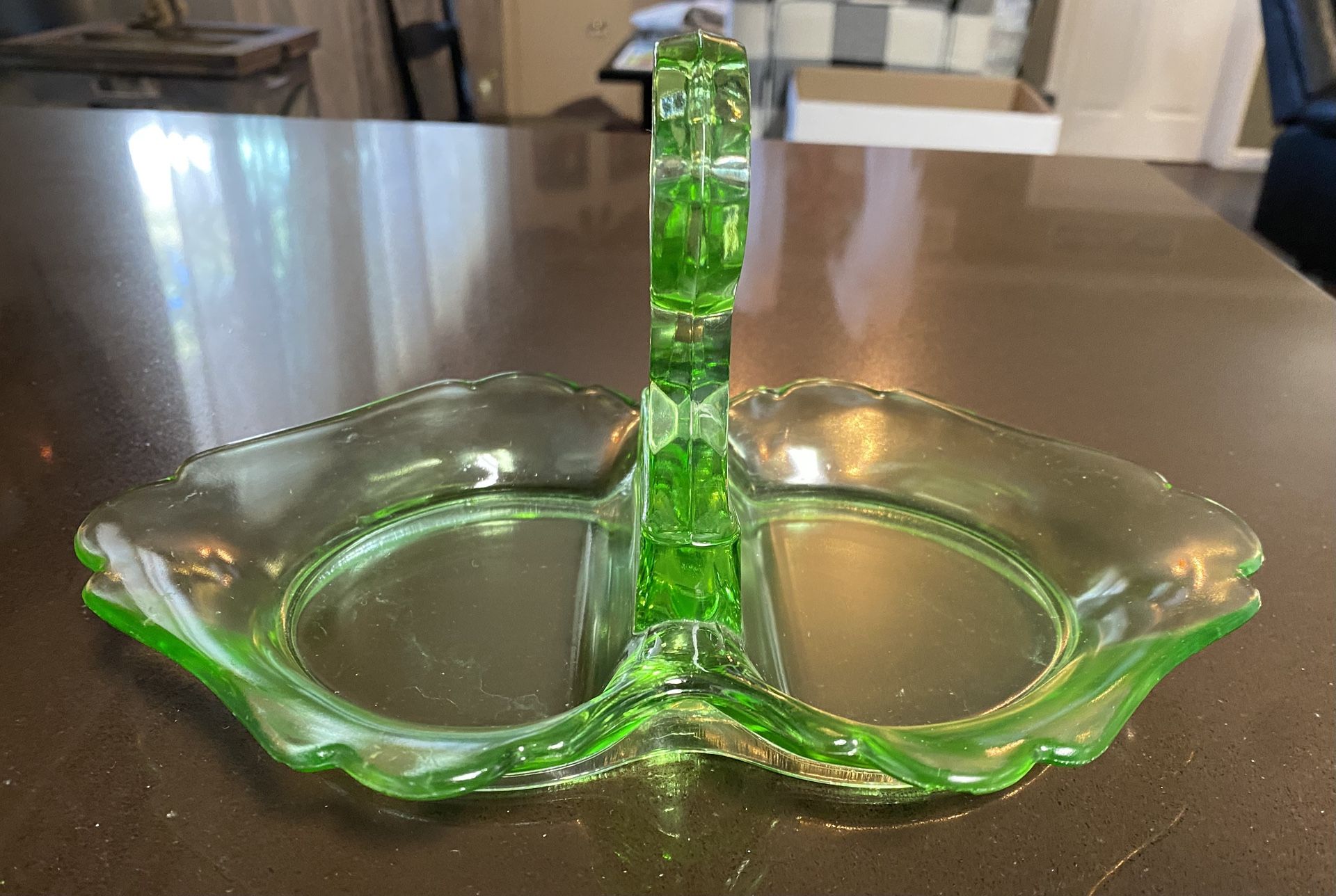 VINTAGE GREEN DEPRESSION GLASS