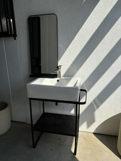 Sink And mirror