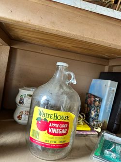 White House Apple Cider Vinegar Glass Jug