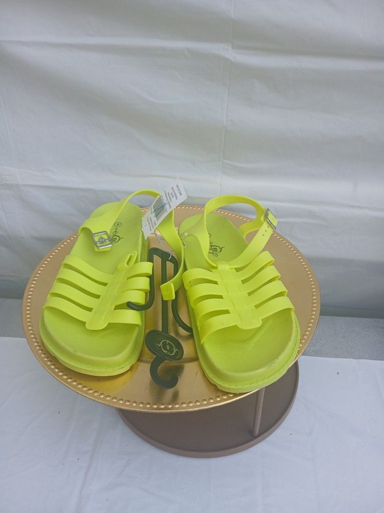 Sandles