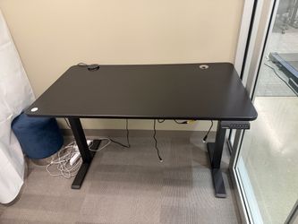 🔥 OFFICE CLOSING SALE – Entire Office Setup – 17 Standing Desks, Chairs, TVs & More
