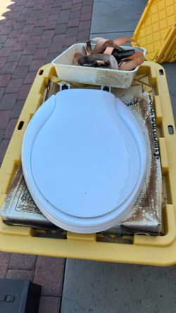 Toilet seat lid for children