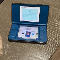 Nintendo DSi XL