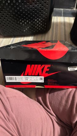 NIKE AIR JORDAN 1s RETRO HIGH OG