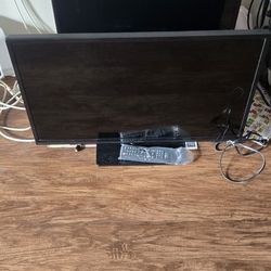 2 INSIGNA TV...29" &32" WITH REMOTE.