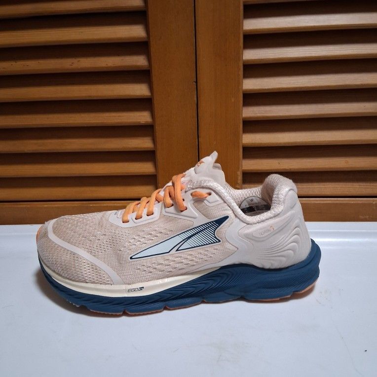 Altra Torin 5 Women's Running Shoe * Size: 6