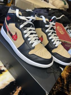 Nike Air Jordan 1 Mid SE