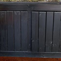 Like NEW Wood Fish Tank Stand (36”Wx28”Hx18”D)