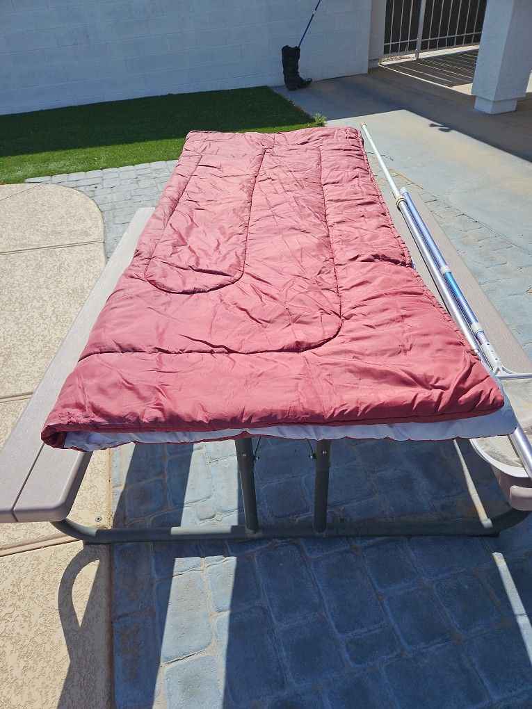 Sleeping Bag 72" L X 30" W - in Chandler